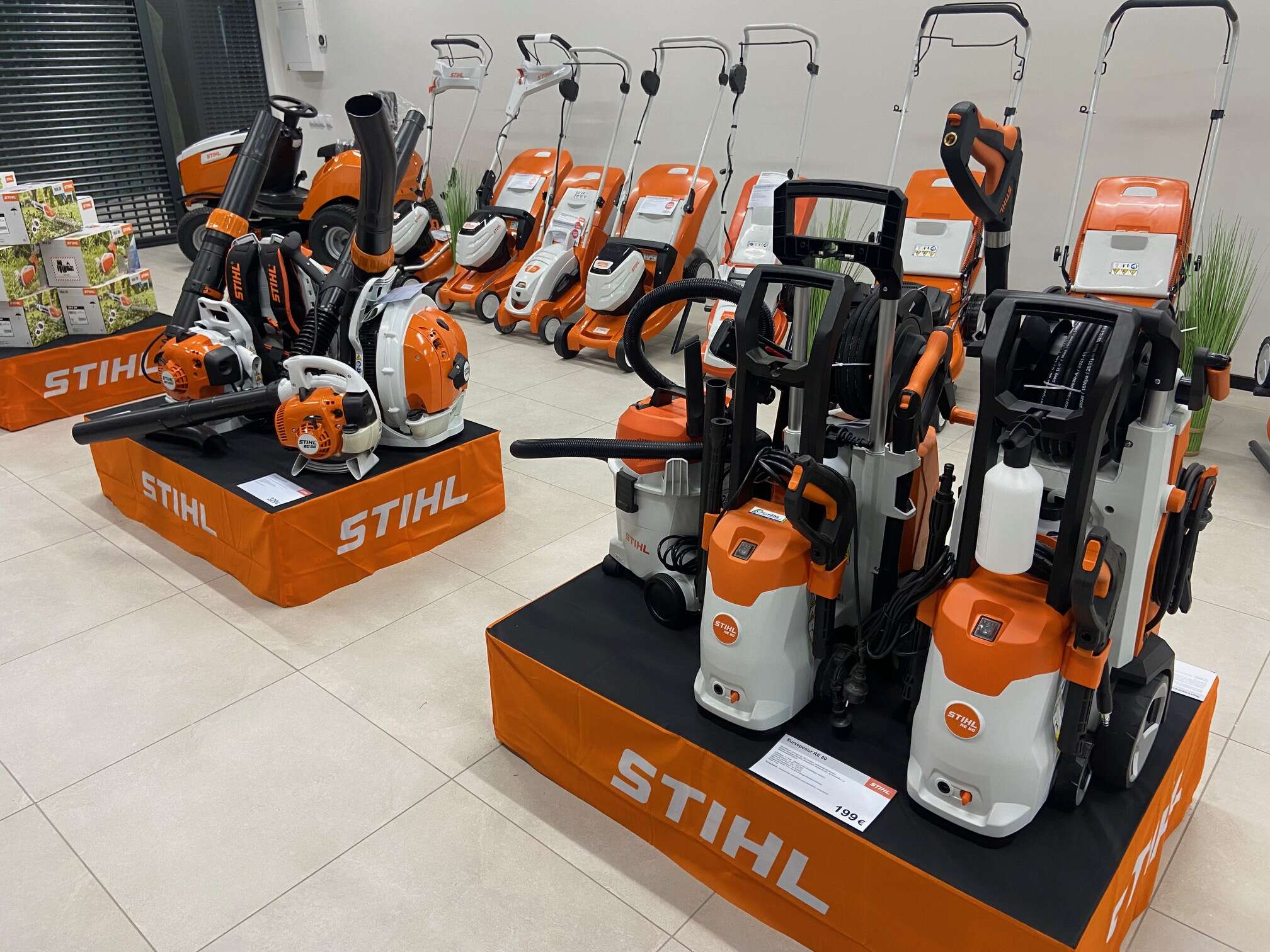 Robotniiduk STIHL iMow RMI 422 (300~800 m²) 