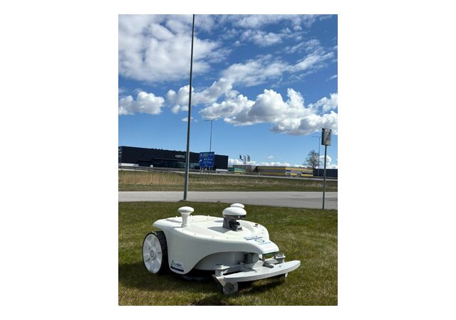 Robotniiduk Thor (Vision+LIDAR+RTK), Sveaverken DEMOMASINA MÜÜK!